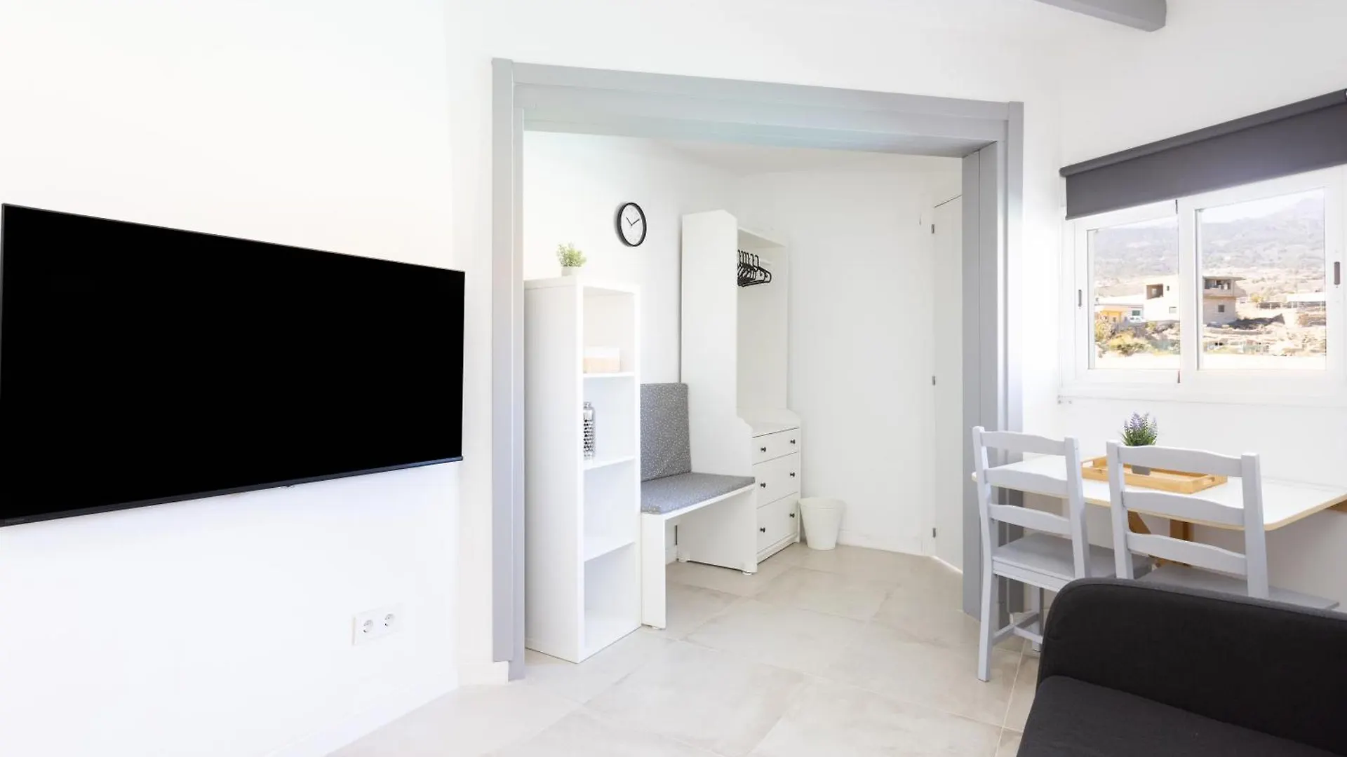 Oasis Tenerife Rentals Con Piscina Climatizada, Cocina Exterior Y Barbacoa